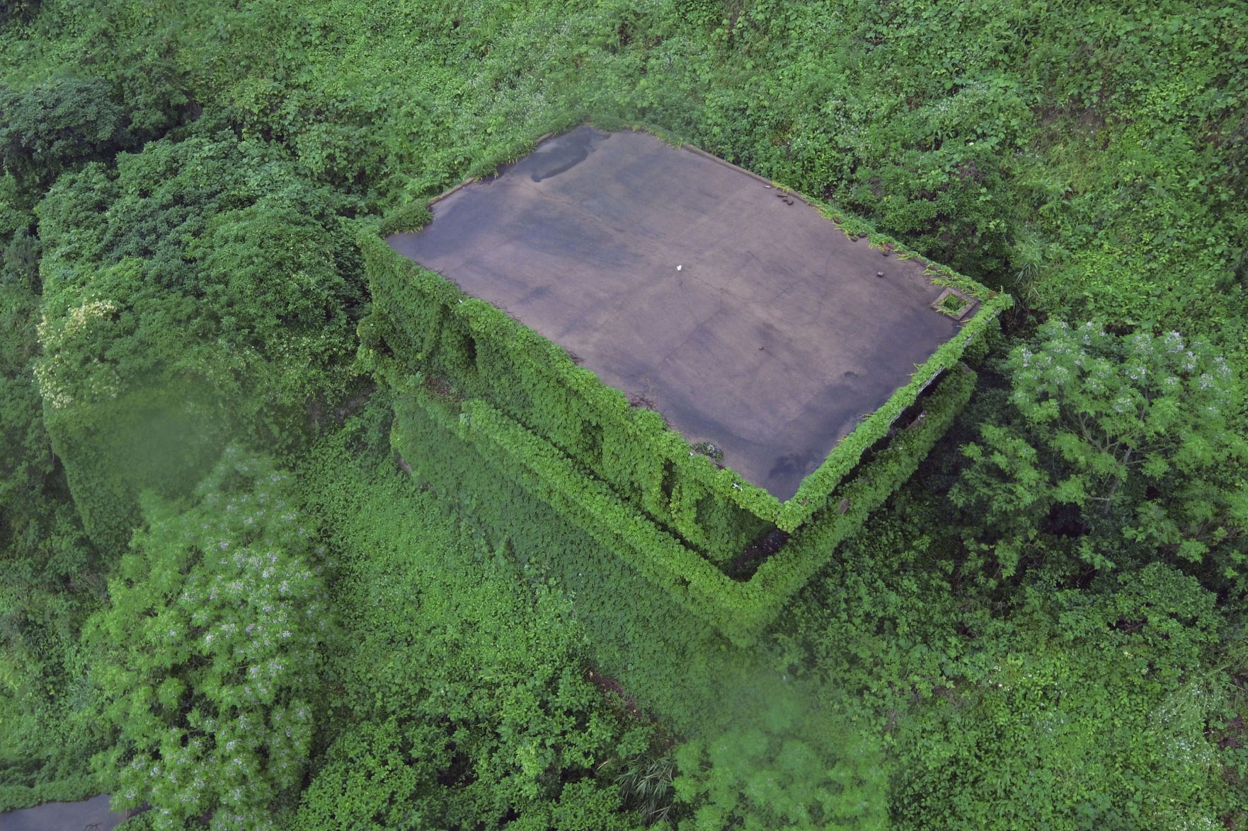 China Travel Ghost Village